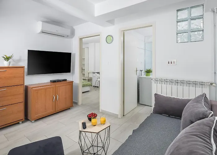Apartments Aida