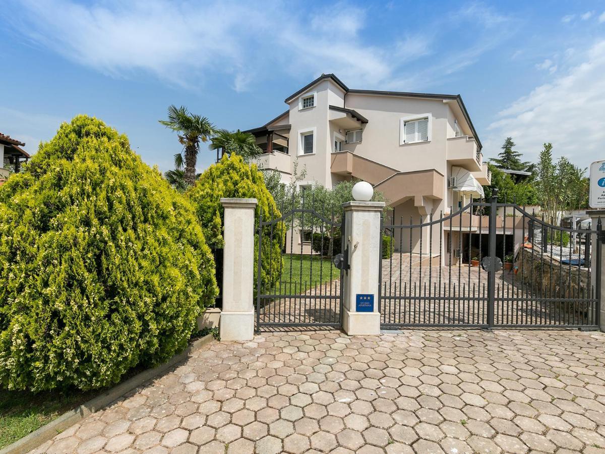 Apartment Aida